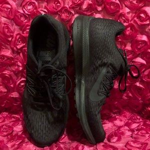 Nike Zoom Winflo 5 Women's Running Shoes